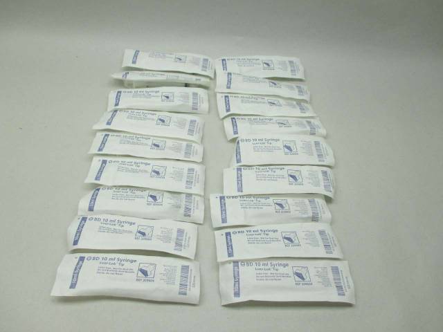 LOT 18 BD 309604 BD 10 ML LUER-LOK SYRINGE TIP D460559