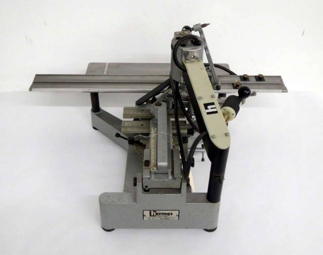 HERMES 8000-128 ENGRAVOGRAPH ENGRAVING MACHINE 115V-AC B464428