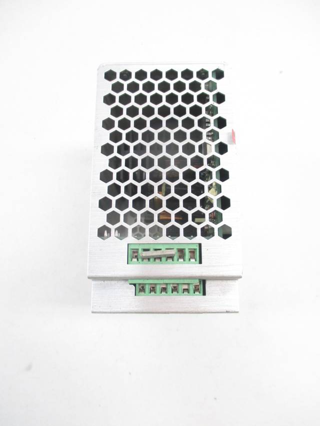 PHOENIX CONTACT QUINTDCUPS/24DC/20 24VDC 24VDC 20A AMP BACKUP UPS