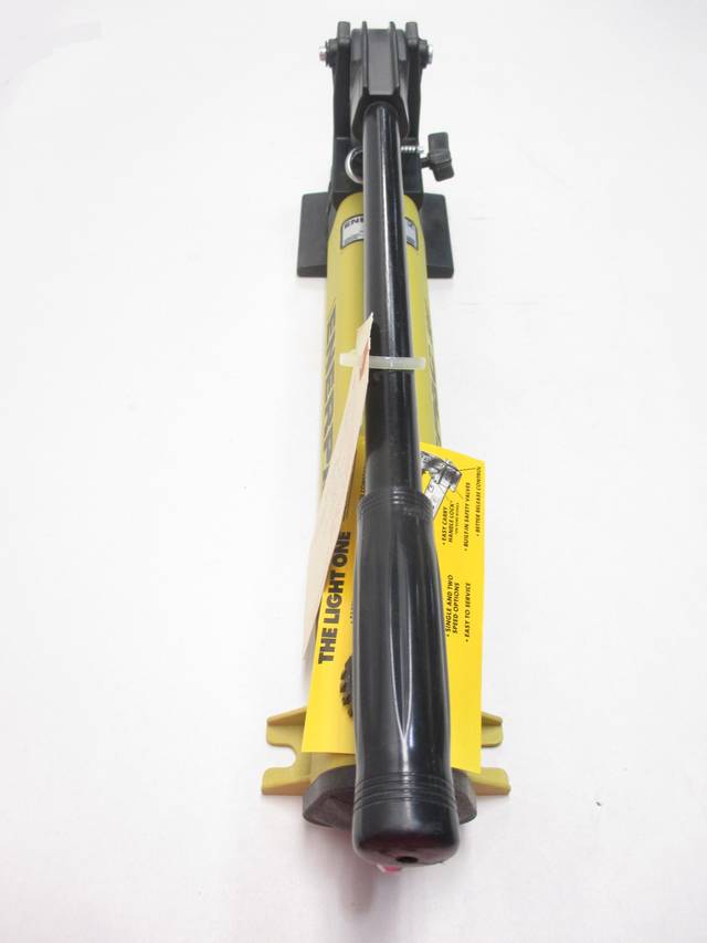 ENERPAC P392 MANUAL HYDRAULIC HAND PUMP ASSEMBLY D481114