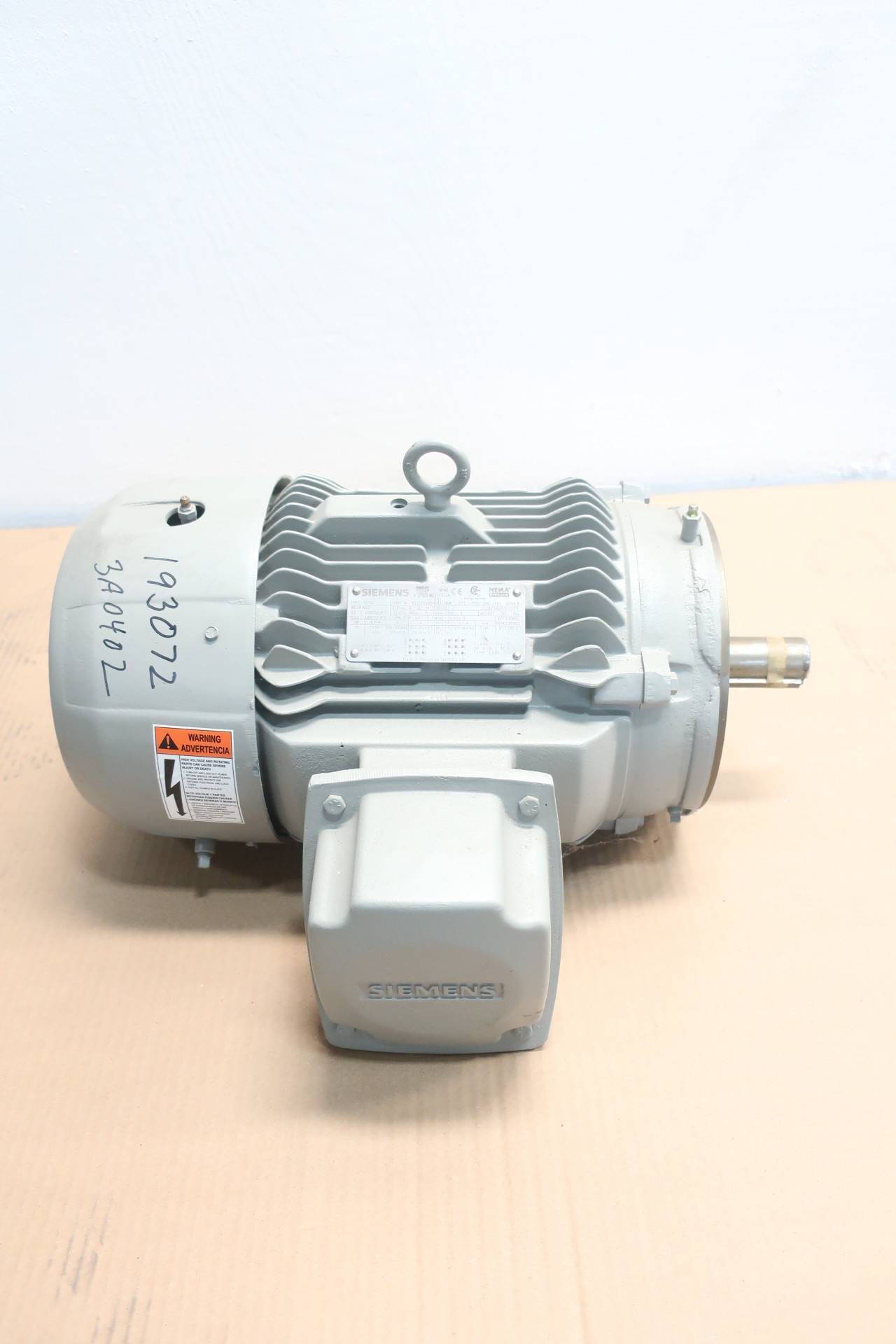 Siemens SD100 1LE23212AB214GA3 Ac Motor 215tc 3ph 7 46kw 1755rpm 200 Siemens SD100 1LE23212AB214GA3 Ac Motor 215tc 3ph 7 46kw 1755rpm 200