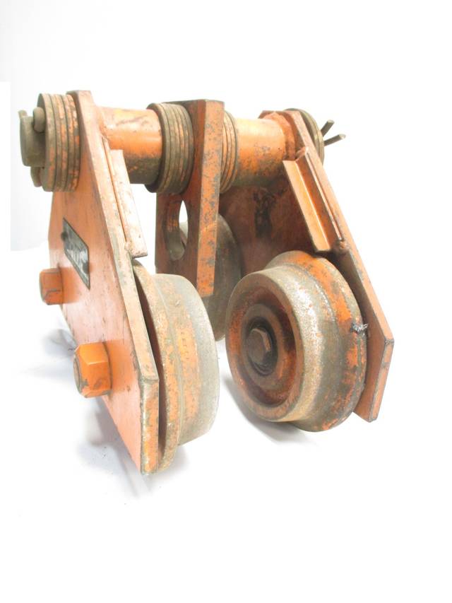 YALE IBEAM 2TON TROLLEY D495756