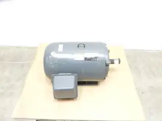 LINCOLN MOTORS SF6P30T61Y AC MOTOR 326T 3PH 30HP 1175RPM 230/460V-AC