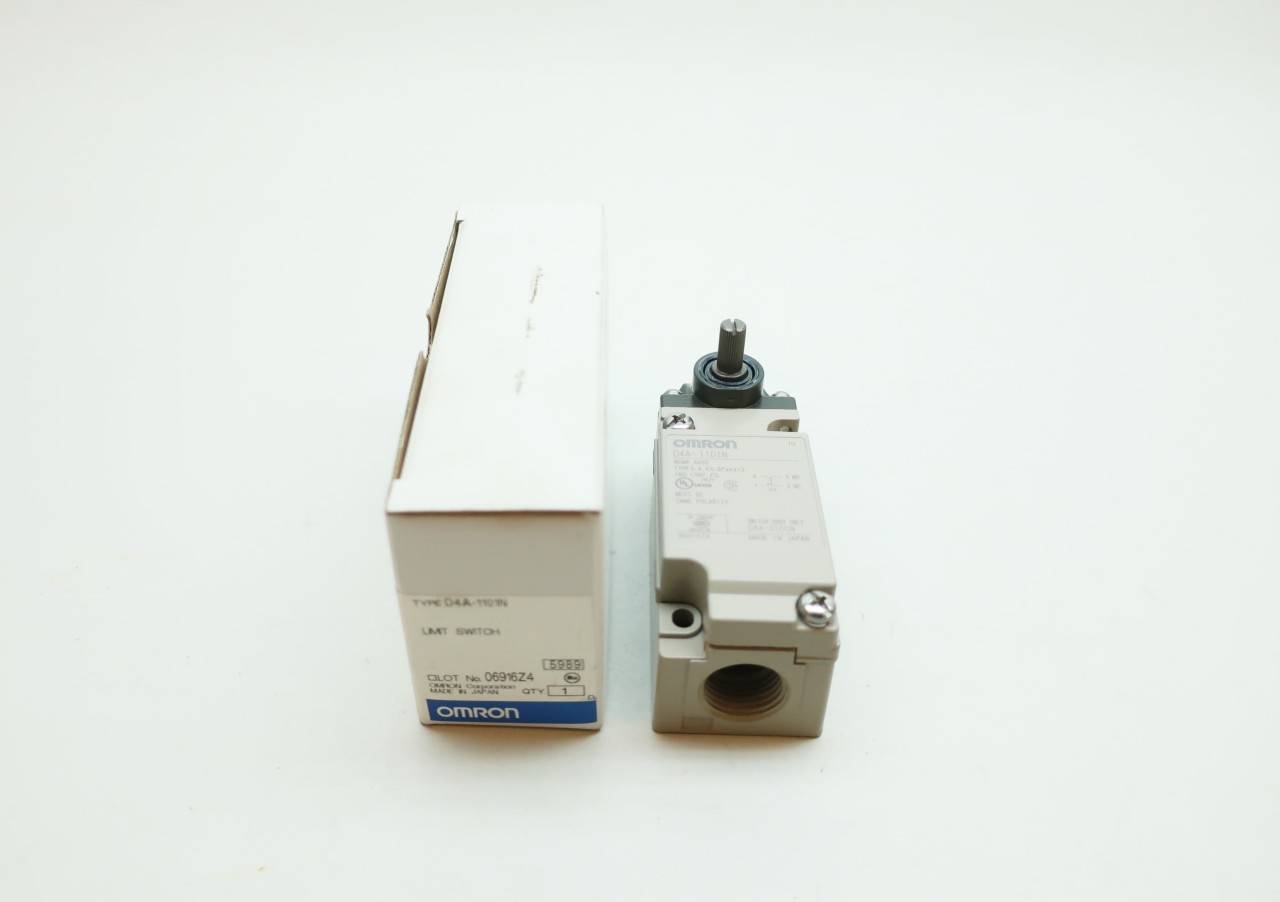 OMRON D4A-1101N LIMIT SWITCH NEW