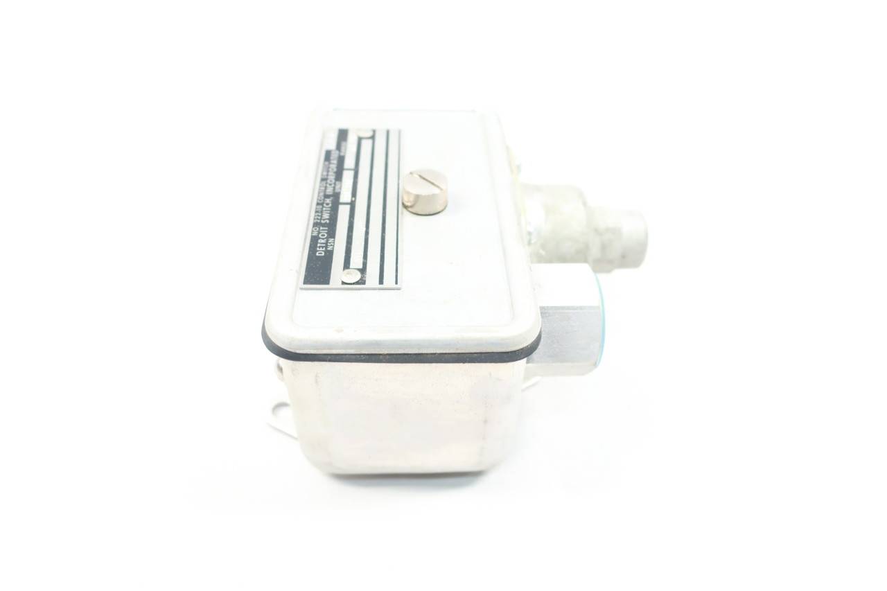 DETROIT SWITCH 2221002 Pressure Switch 3-50PSI DETROIT SWITCH 2221002 Pressure Switch 3-50PSI