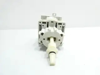 ALLEN BRADLEY 194L-A40-1753 LOAD SWITCH 40A 690V-AC