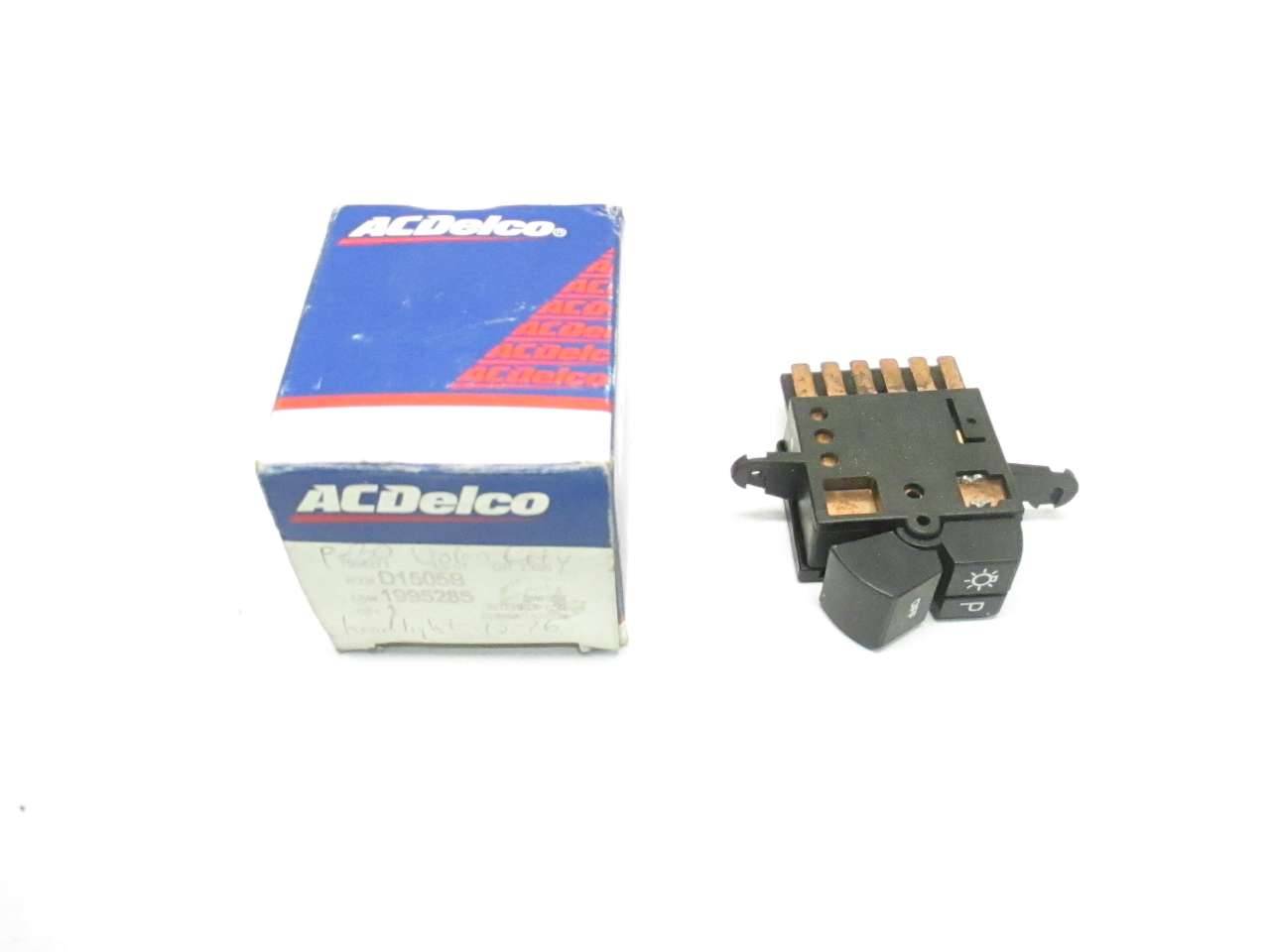 ACDelco D1505B GM Original Equipment Headlamp Switch ACD1505B.4472 ACDelco D1505B GM Original Equipment Headlamp Switch ACD1505B.4472