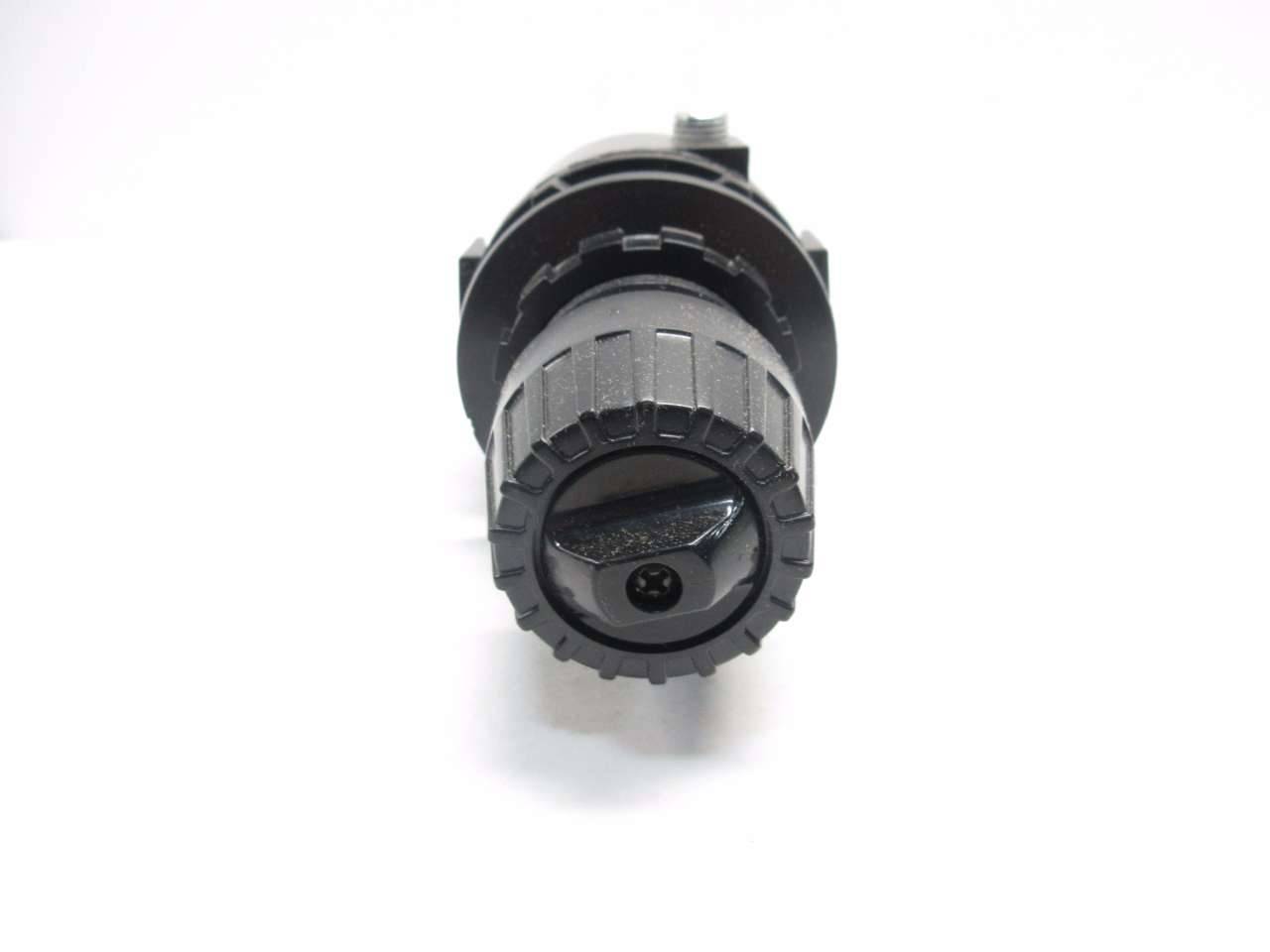 Wilkerson R26-04-G00 Pneumatic Regulator 0-125 Psi Range 300 Psig Max R26-04-G00 Wilkerson R26-04-G00 Pneumatic Regulator 0-125 Psi Range 300 Psig Max R26-04-G00