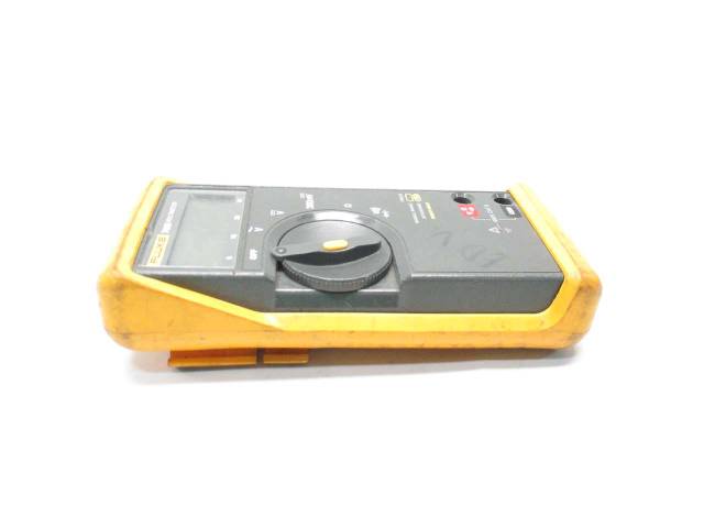 FLUKE 70 III MULTIMETER W/ CASE AND LEADS D509985