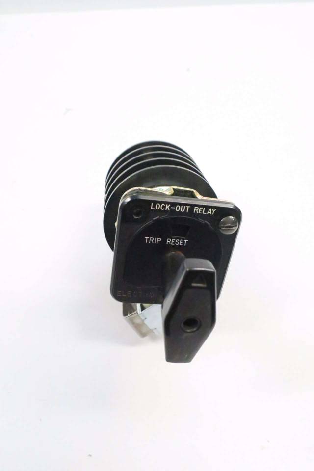 ELECTROSWITCH 7803D LOCKOUT RELAY SERIES 24 125VDC D543855