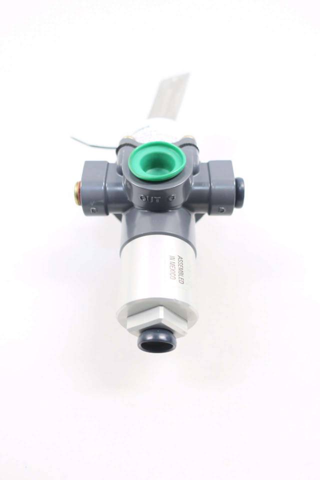 FISHER 167DA 125PSI 1/2 IN NPT PNEUMATIC SWITCHING VALVE D555815