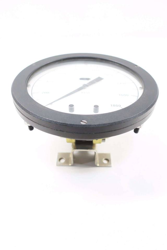 BARTON 227A 01800KPA 6 IN 1/4 IN NPT DIFFERENTIAL PRESSURE GAUGE D563008
