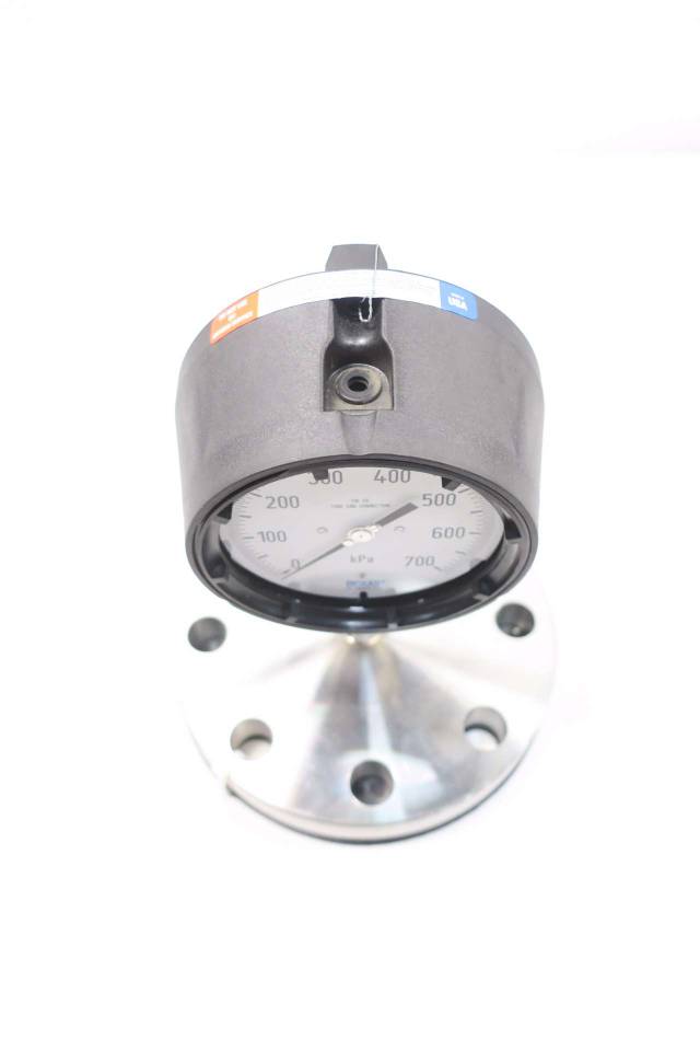 WIKA 316SS 0700KPA 41/2 IN PRESSURE GAUGE CL300 3IN FLANGE D575403