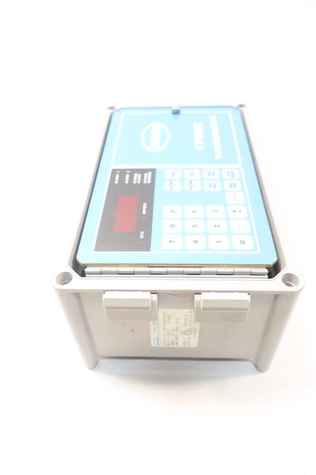 HACH 4400010 1720C LOW RANGE PROCESS TURBIDIMETER 115/230VAC D577164