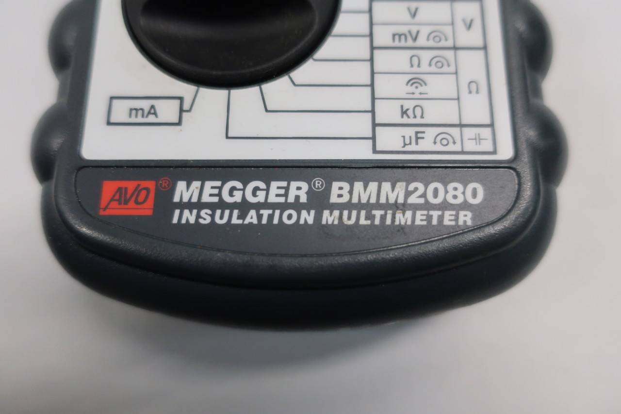 Multimètre mégohmmètre professionnele BMM80F/ avec housse,cordon et  accessoire