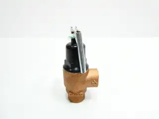 CASH ACME F82 23341-0125 BRONZE RELIEF VALVE 125PSI 3/4IN NPT