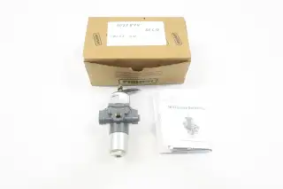 FISHER 167DA-16 SWITCHING VALVE 1/4IN NPT 250PSI D587021