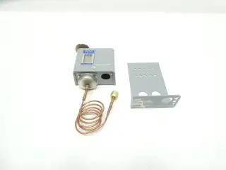 PENN P70AB-36 PRESSURE CONTROLLER 70-700KPA