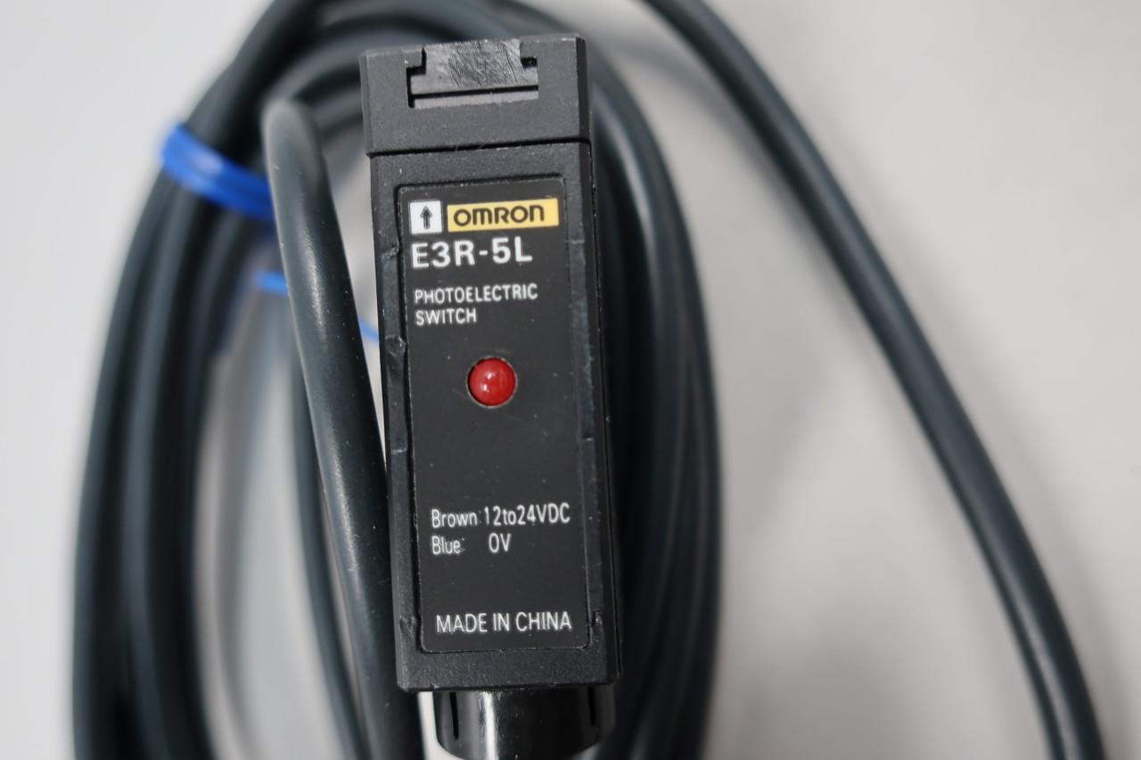 BRAND NEW OMRON E3R-5L WITH BUILT-IN AMPLIFIER PHOTOELECTRIC SENSOR PLC 