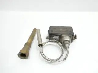 DETROIT CONTROLS X-23637 TEMPERATURE SWITCH 70-180F 115/230/440/550V-AC