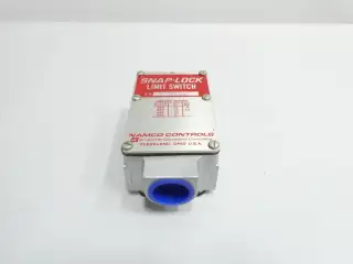NAMCO EA170-15100 SNAP-LOCK LIMIT SWITCH 600V-AC