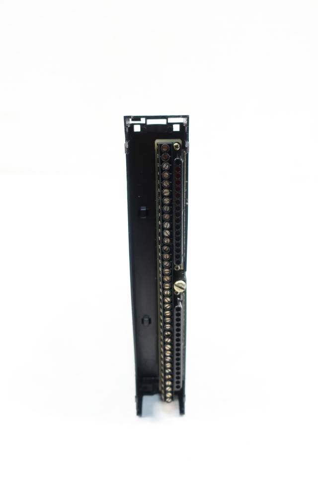TELEMECANIQUE TSXDET3212 INPUT MODULE