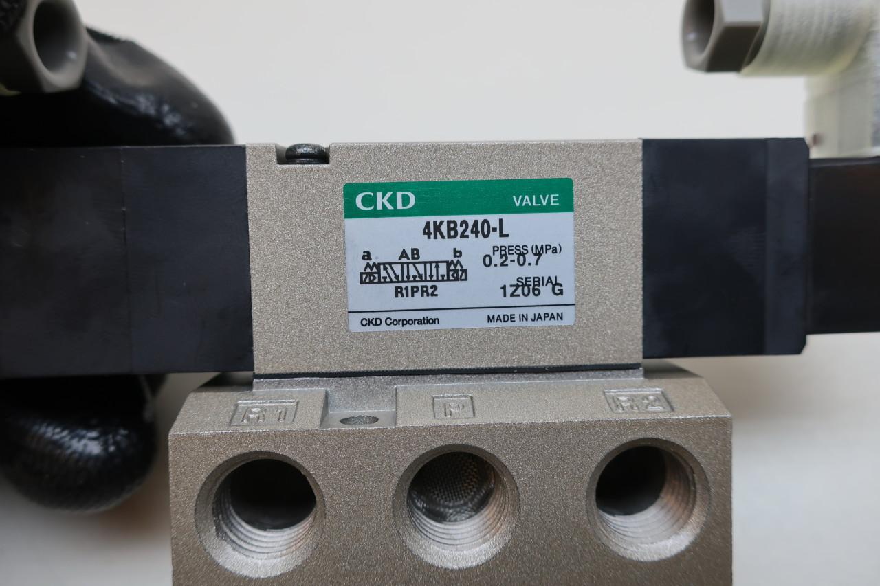 Ckd 4KB240-08-L-DC24V 0.2-0.7pma 24v-dc 1/4in Npt Solenoid Valve