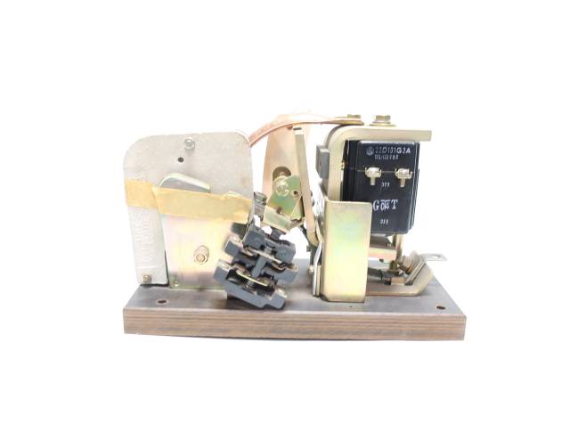 GENERAL ELECTRIC GE IC2800Y101A3B 115-120V-DC 600V-DC 150A AMP DC CONTACTOR