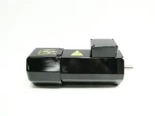 SUGINO MACHINE S7526-200/220 AC MOTOR 3PH 0.75KW 3000RPM 200/220V-AC