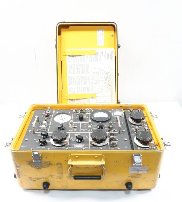 CONSOLIDATED AIRBORNE SYSTEMS TF203A CAPACITANCE FUEL QUANTITY TESTER