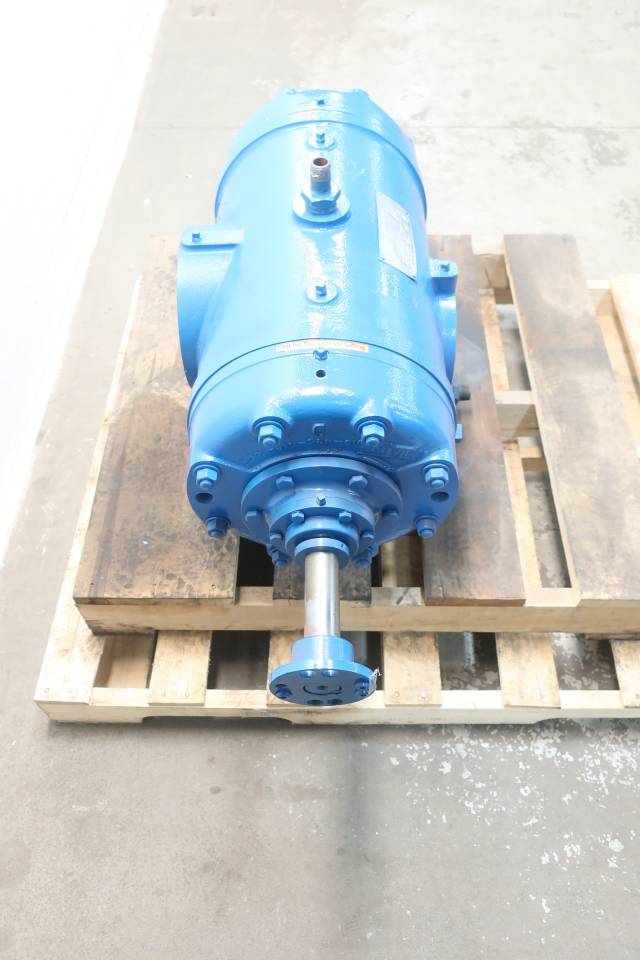RO FLO MODEL 8D IRON VANE COMPRESSOR 3X4IN D611612
