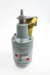 MOORE 68V12 M/F COMPUTING RELAY 1/8IN NPT