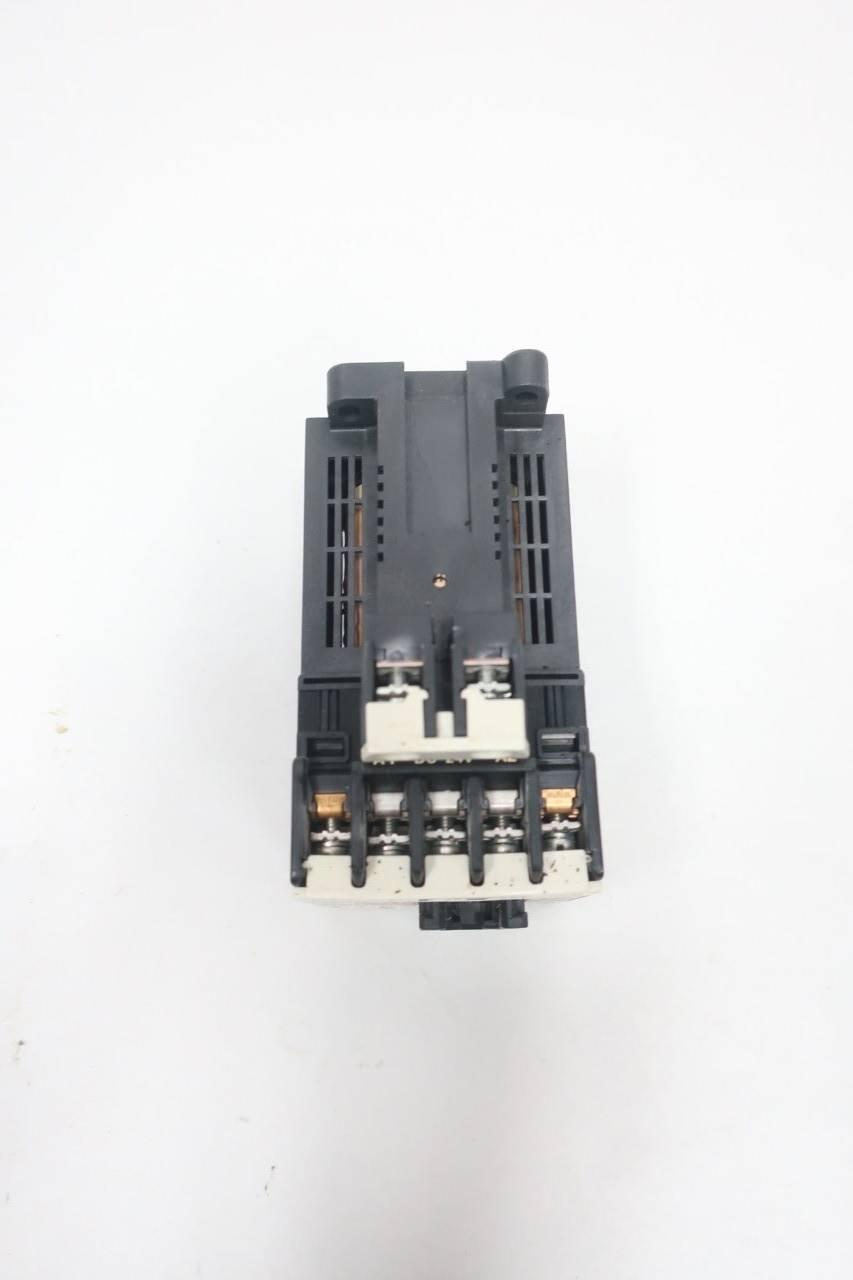 Fuji Sc 05 G 24v Dc a Amp 5hp Ac Contactor