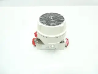 WALLACE & TIERNAN 5500G FLOW SWITCH 120V-AC
