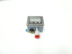 UE UNITED ELECTRIC 2W-15862 PRESSURE SWITCH 0-4500PSI 12-30V-DC