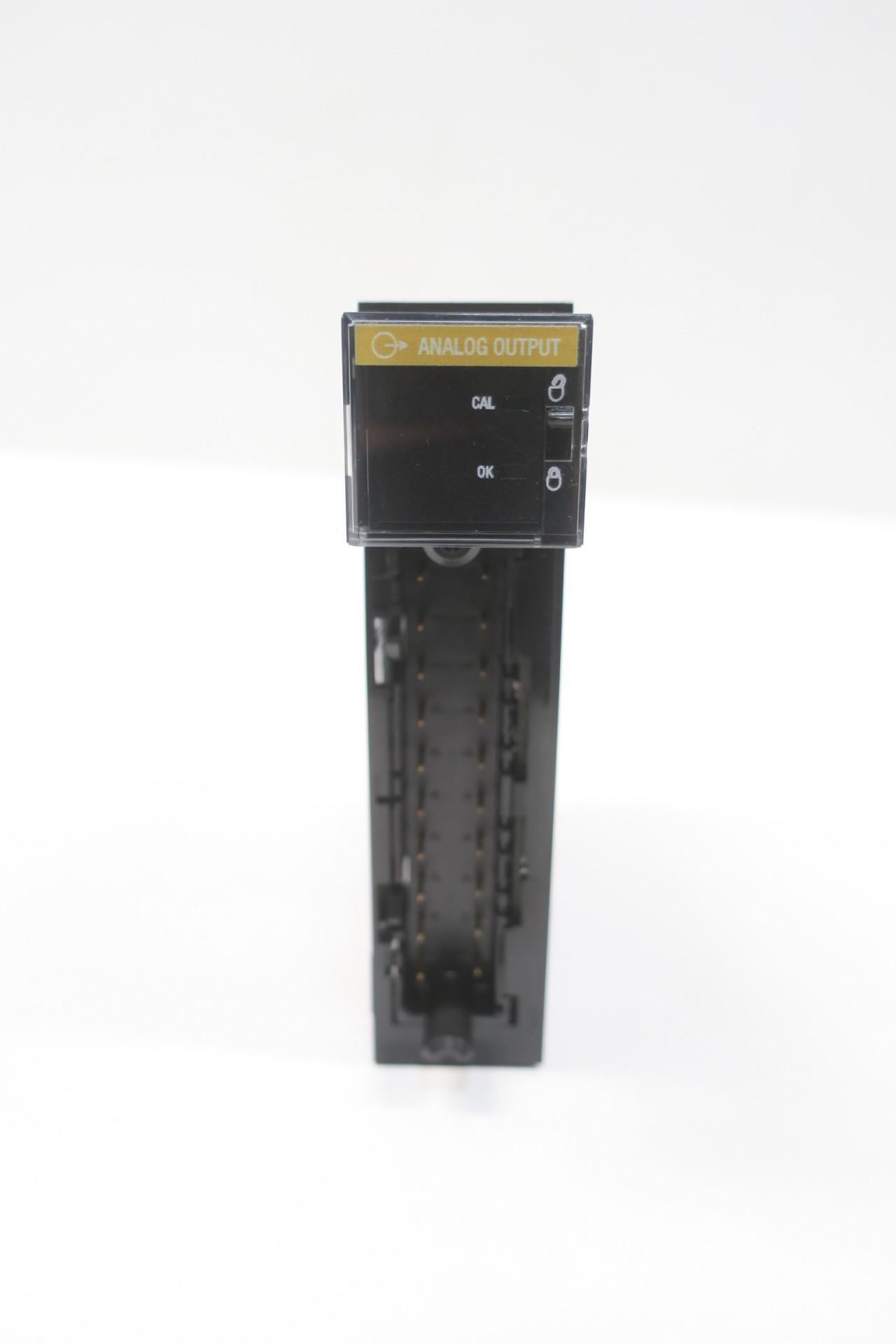 1756-OF8 Allen Bradley, PLCs