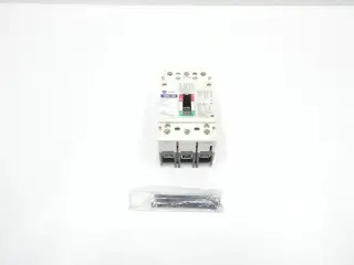 ALLEN BRADLEY 140U-H6S3-D12 MOLDED CASE CIRCUIT BREAKER 3P 125 AMP 240VAC 250VDC