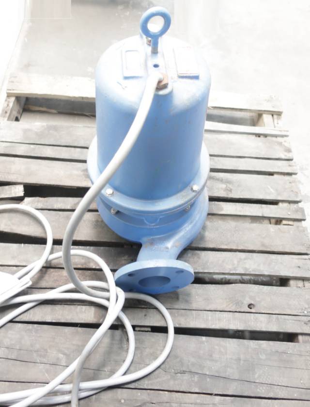 GOULDS HS5034D3 SUBMERSIBLE SEWAGE PUMP 3IN 5HP 460VAC D653387