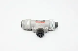 WOODHEAD TC40140-001 3-WAY PLUG ADAPTER