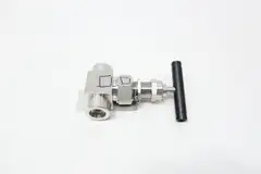 SWAGELOK SS-12NBSW8P-G MANUAL STAINLESS SOCKET WELD NEEDLE VALVE 6000PSI 1/2IN