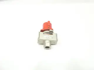 SMC VHS40-04 PNEUMATIC LOCKOUT VALVE 1/2IN NPT 1MPA