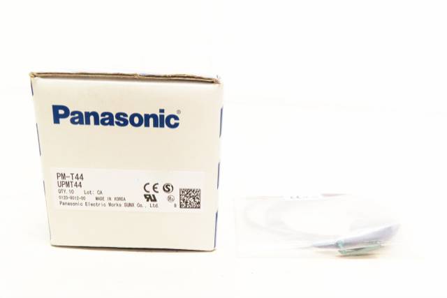 BOX OF 10 PANASONIC PM-T44 MICRO-PHOTO SENSORS 1M 5-24V-DC