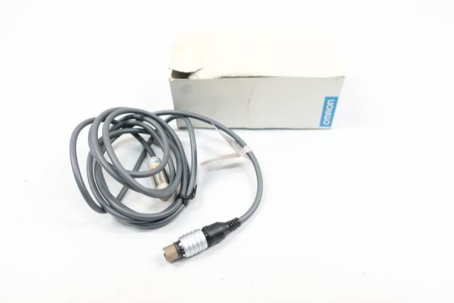 OMRON V600-HS51 ID R/W HEAD PHOTOELECTRIC SENSOR