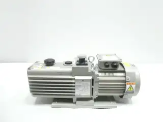 ULVAC VD151 OIL ROTARY VACUUM PUMP 17.3M3/H 550W 230/460V-AC
