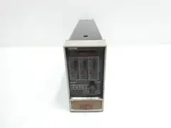 MOORE 15738-119 DIGITAL SINGLE LOOP CONTROLLER
