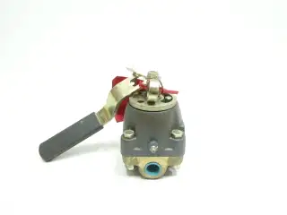 IMO 203R6WC3 BARKSDALE MANUAL DIRECTIONAL CONTROL VALVE 6000PSI 1/2IN NPT