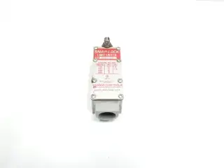 NAMCO EA700-50000 LIMIT SWITCH 480/600V-AC