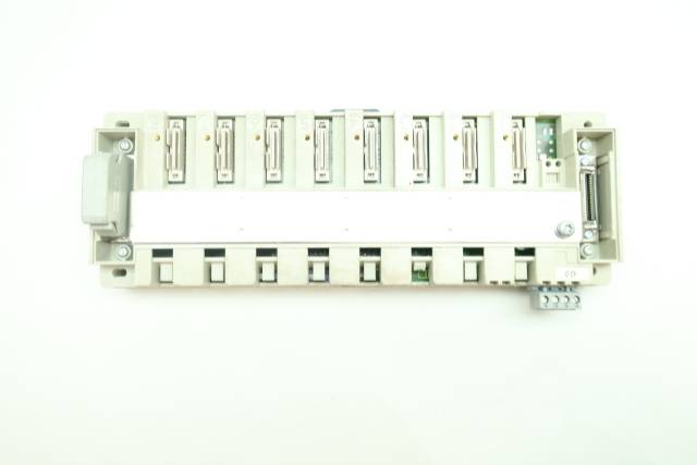 SIEMENS 6FC5211-0AA00-0AA0 8-SLOT TERMINAL BLOCK RACK CHASSIS MODULE