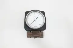 RCM INDUSTRIES 1/2-71-L-10 VARIABLE AREA FLOW METER 1.5-10GPM 1/2IN NPT