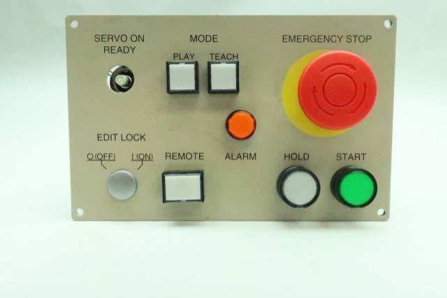 IDEC ZY1C-SS3152 MOTOMAN ROBOT CONTROL PANEL